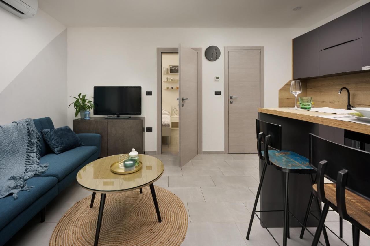 מדולין Apartments Elena Tia מראה חיצוני תמונה