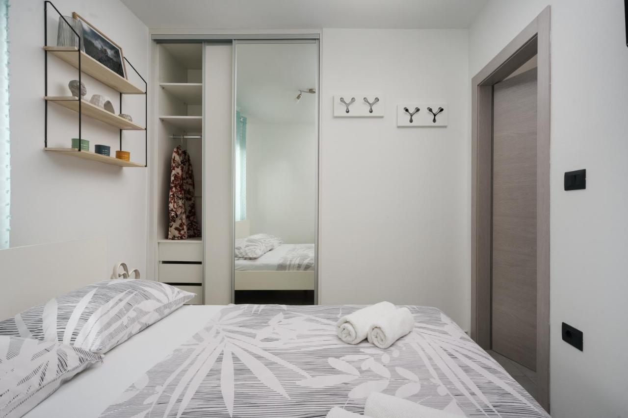 מדולין Apartments Elena Tia מראה חיצוני תמונה